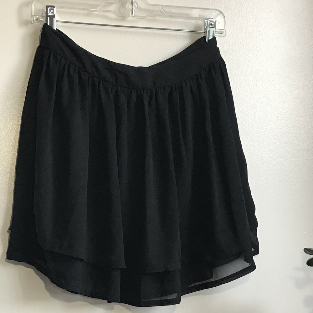 Flirty black skirt by H&M